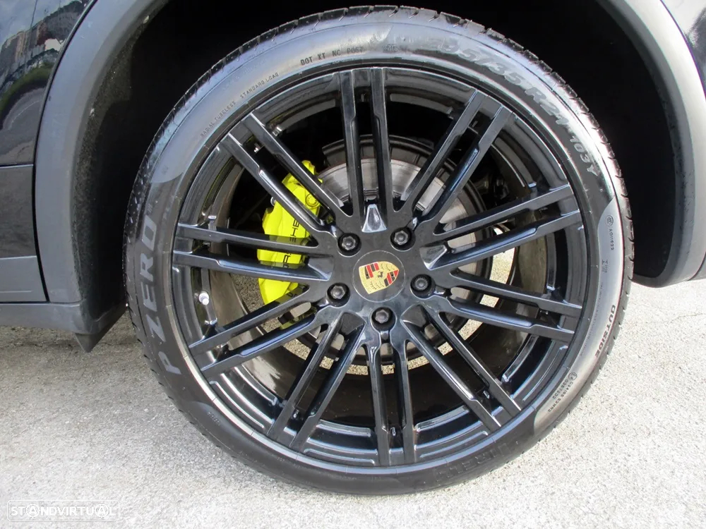 Porsche Cayenne S - 44