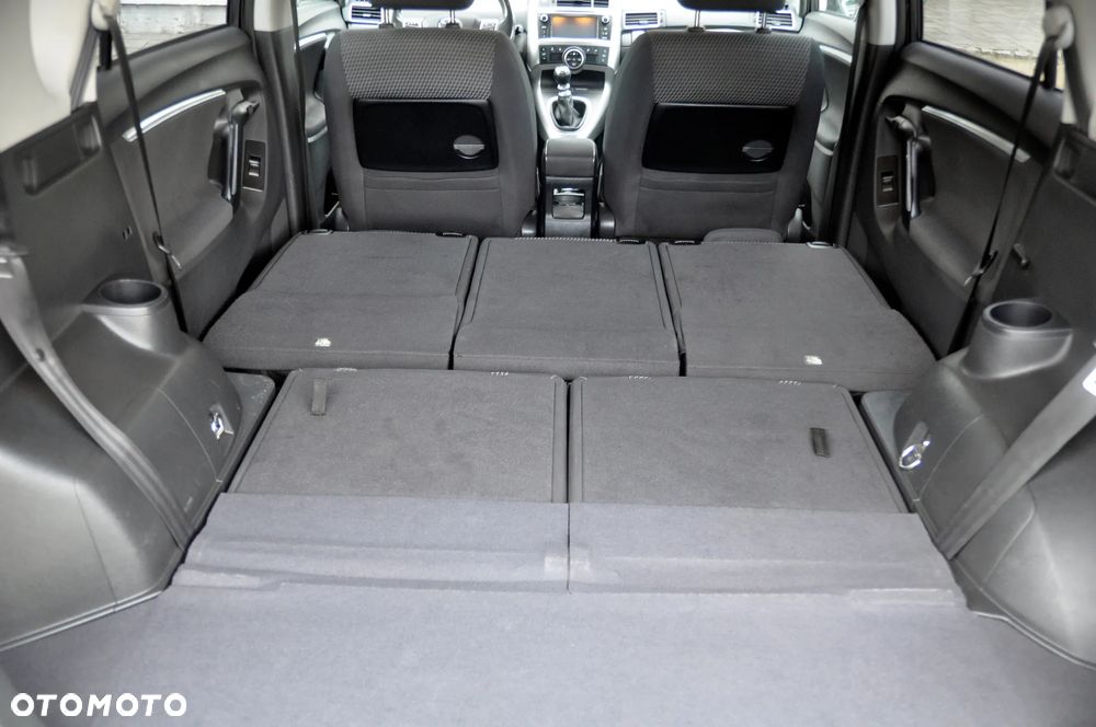 Toyota Verso 2.0 D-4D Prestige 7os - 15