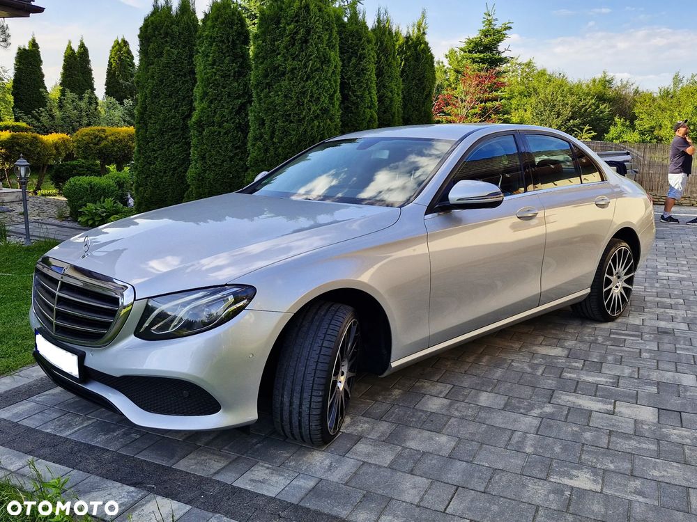 Mercedes-Benz Klasa E 220 d 9G-TRONIC - 2