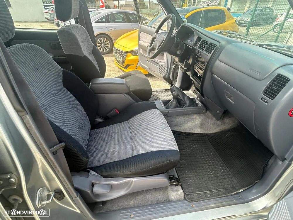 Toyota Hilux 2.5 D4-D Tracker - 13