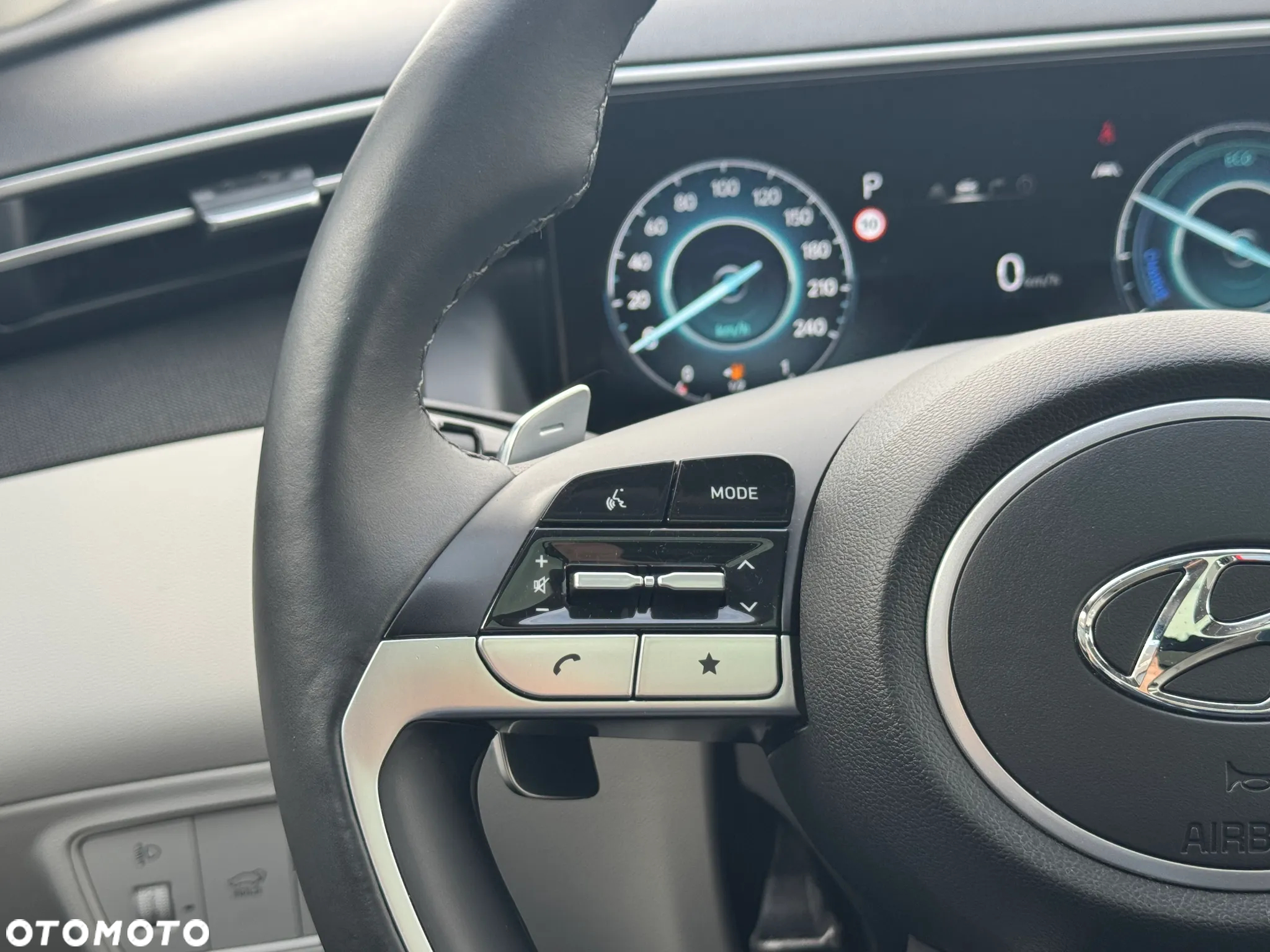 Hyundai Tucson 1.6 T-GDi HEV Platinum 2WD - 13