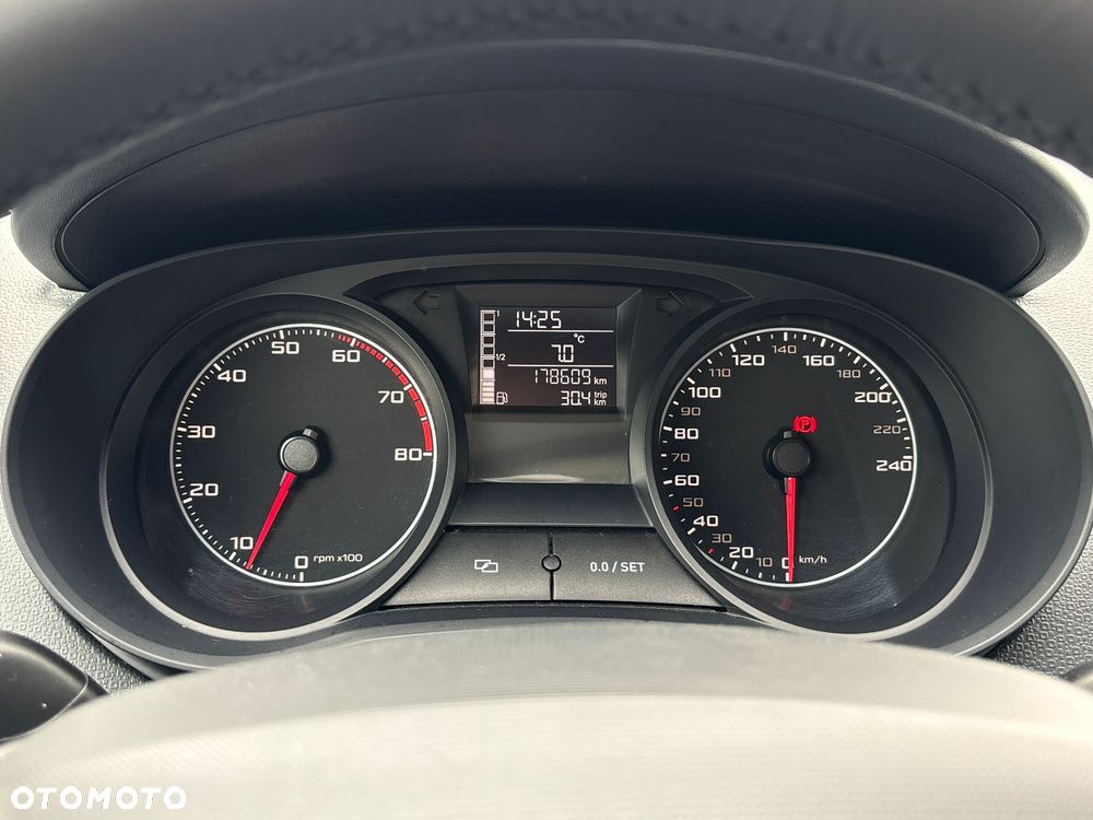 Seat Ibiza 1.4 16V Reference - 15