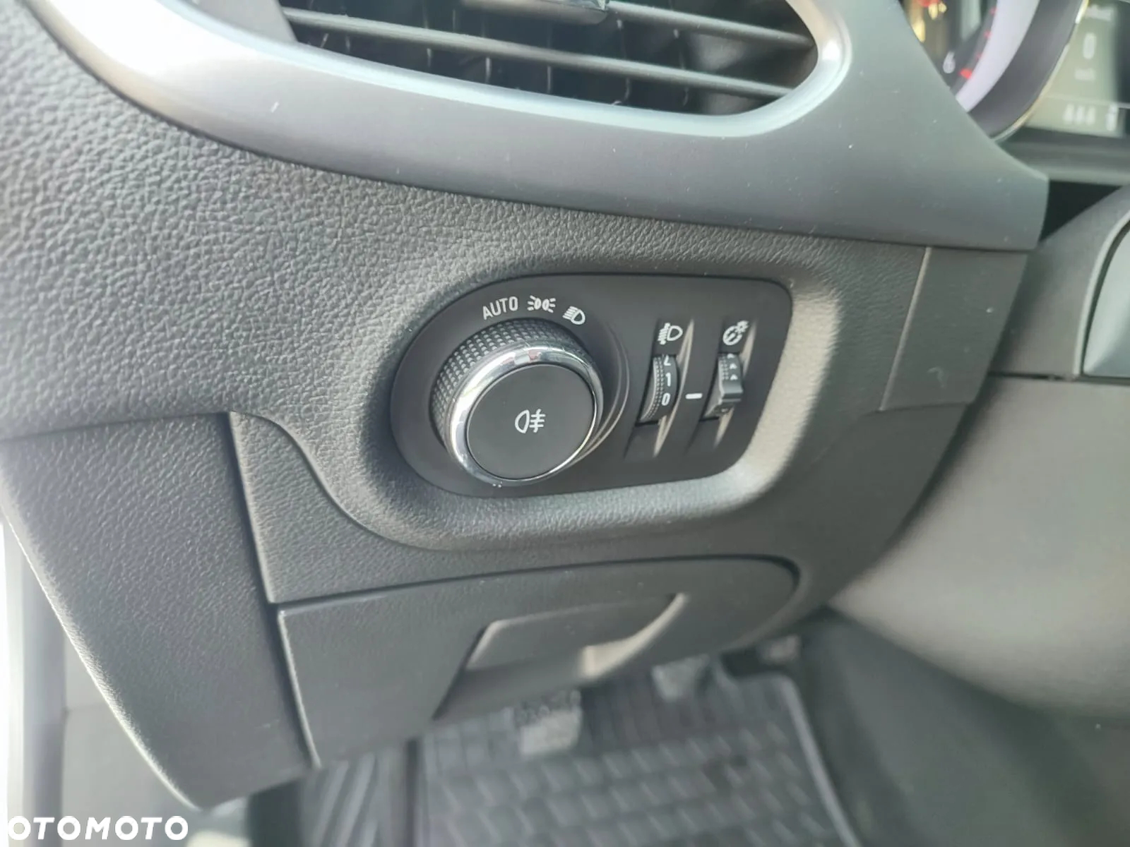 Opel Astra 1.5 D Start/Stop Sports Tourer - 22