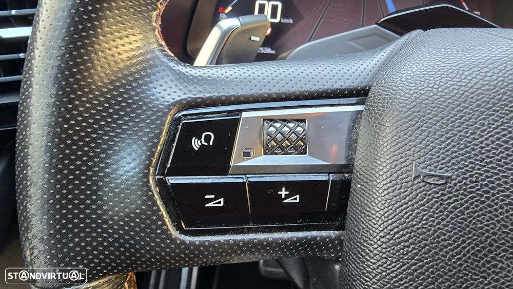 DS DS7 Crossback - 15