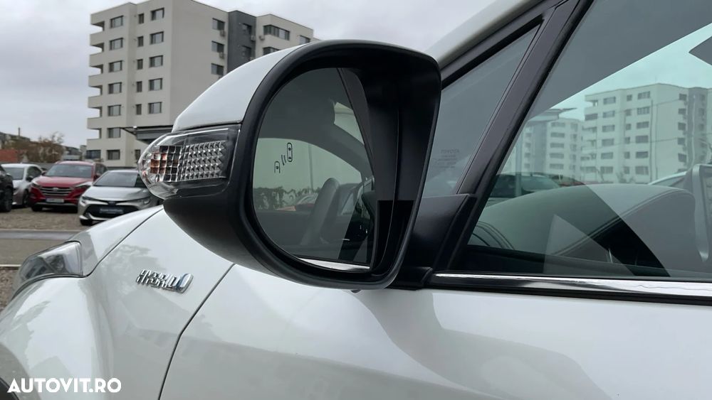 Toyota C-HR 2.0 HSD 184 CP 4x2 CVT Classy - 12
