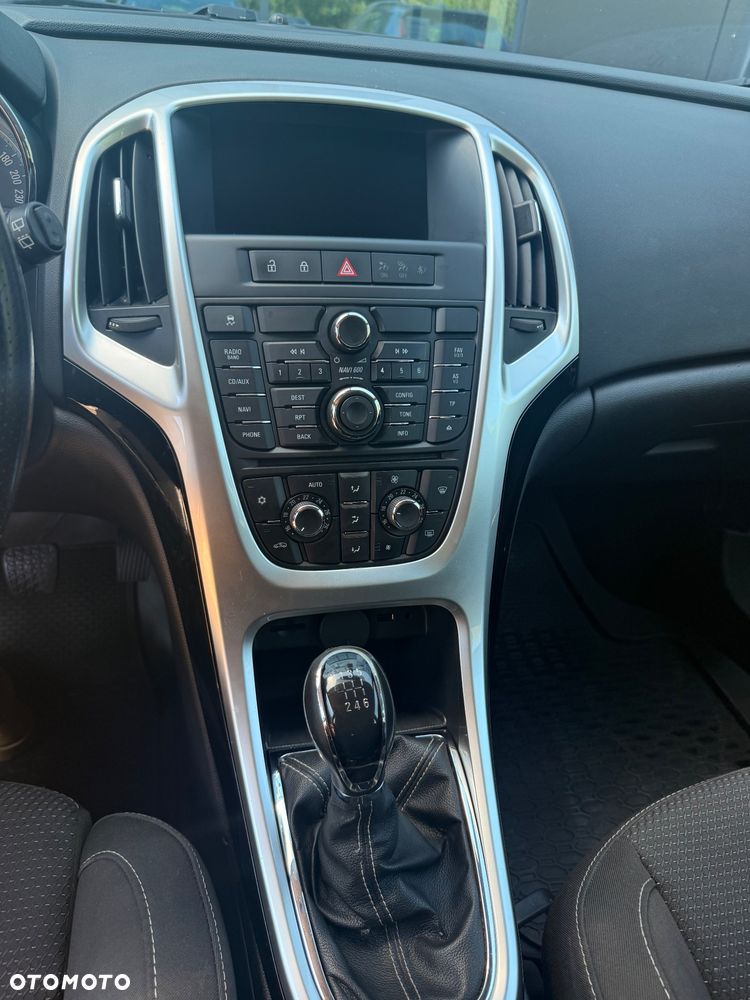 Opel Astra 1.4 T Cosmo - 5
