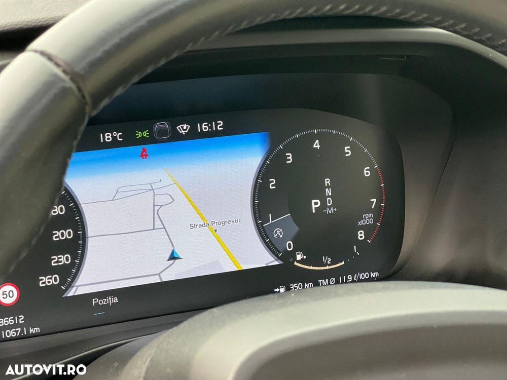 Volvo XC 40 T5 AWD Momentum Pro - 16