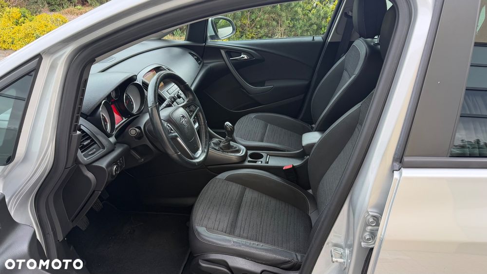 Opel Astra 1.6 CDTI Cosmo - 27