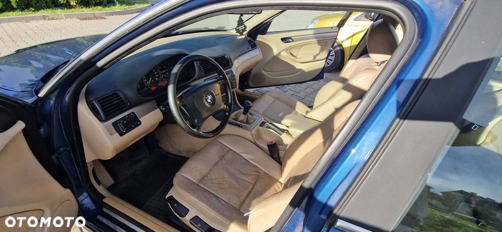 BMW Seria 3 320i - 17