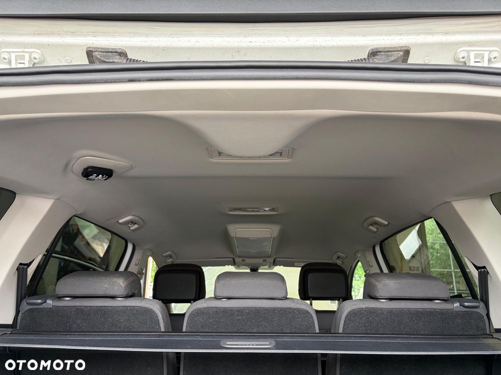 Volkswagen Touran 2.0 TDI SCR (BlueMotion Technology) DSG SOUND - 24