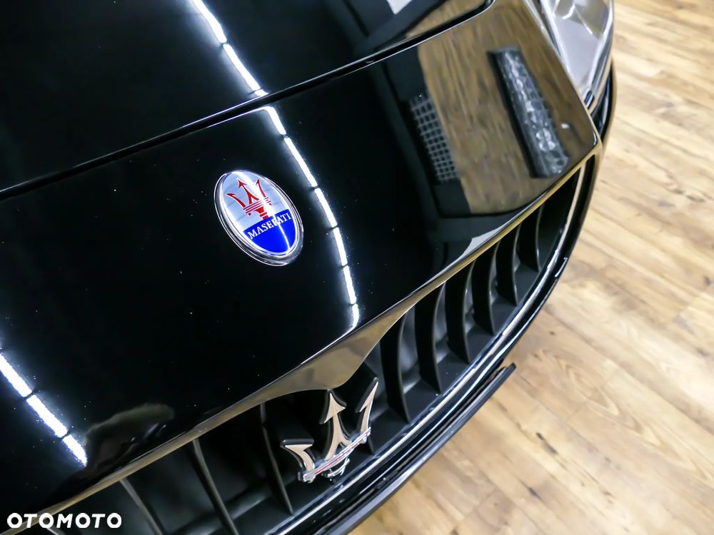 Maserati Quattroporte S - 23