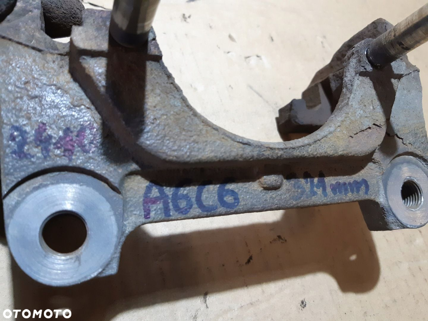 AUDI A6 C6 JARZMO ZACISKU PRZÓD 321MM - 5