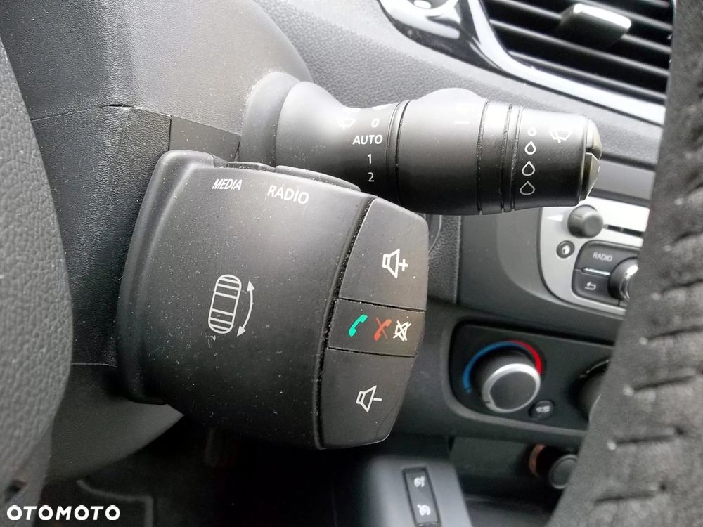 Renault Scenic 1.6 16V 110 LIMITED - 13