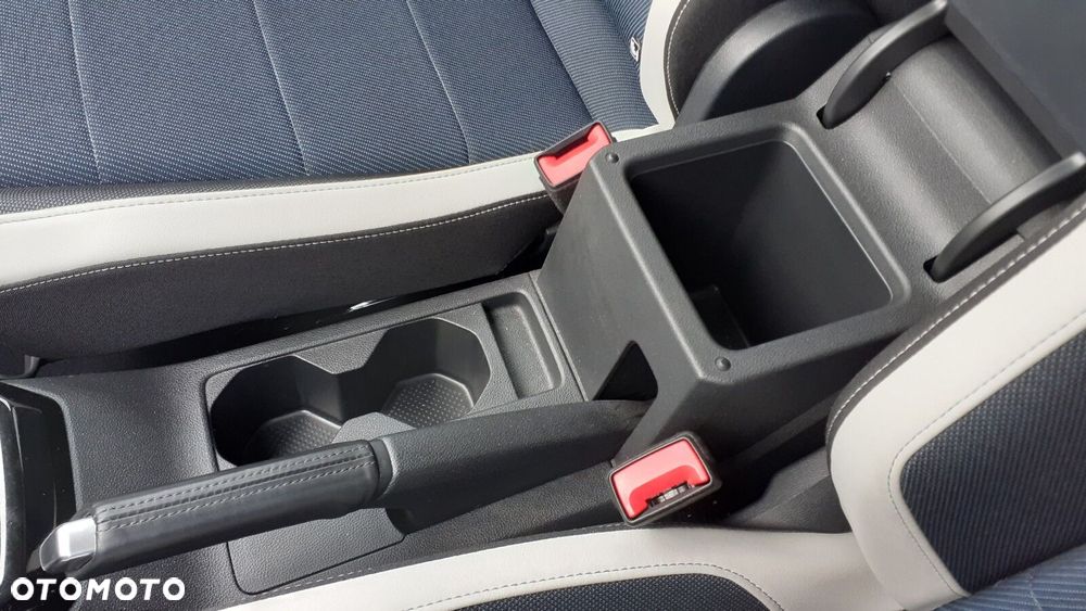 Volkswagen T-Cross - 22