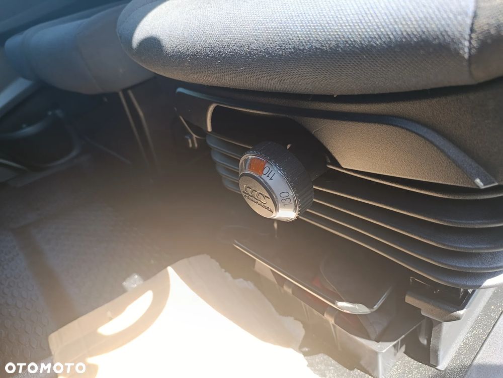 Iveco DAILY 35C15 - 15