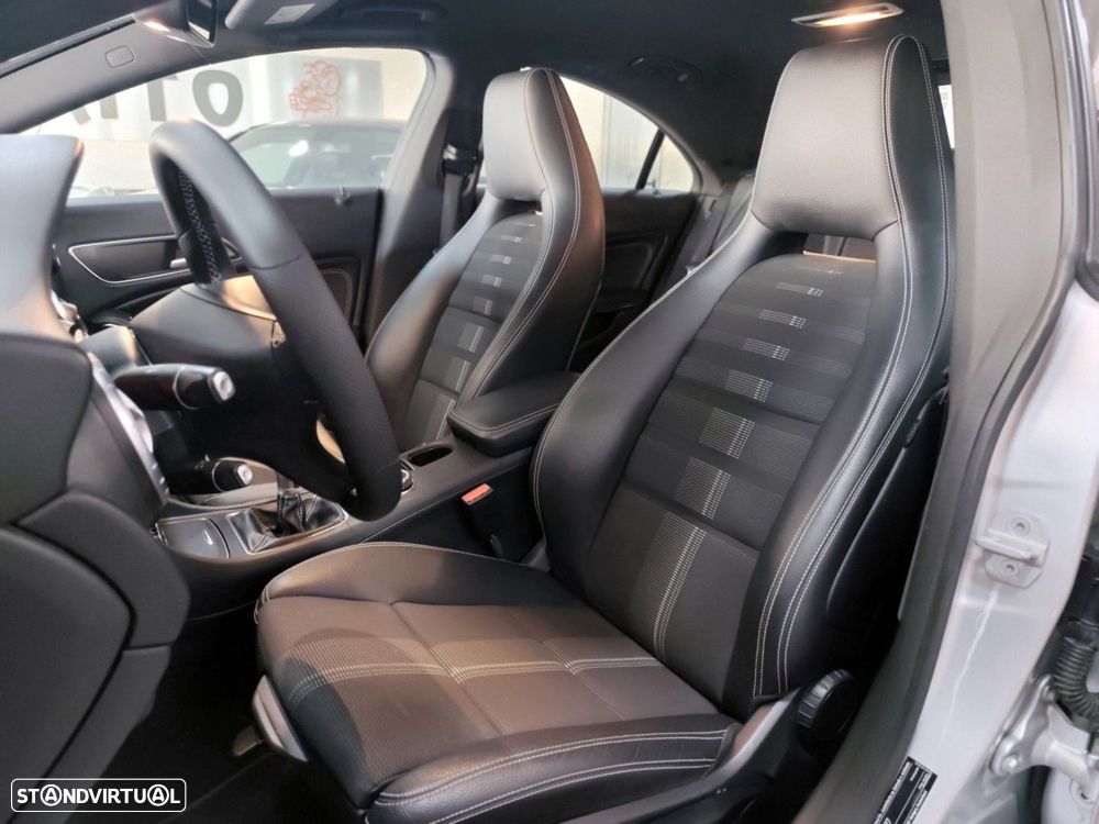 Mercedes-Benz CLA 180 d Urban - 13