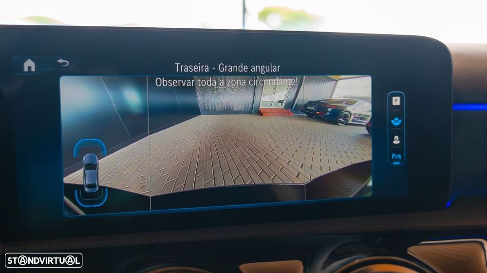 Mercedes-Benz A 250 Limousine e AMG Line - 15