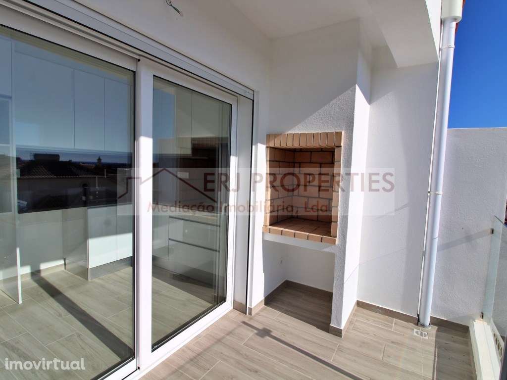 Apartamento T1 + 1 Novo a 2Km da Praia de Altura - Grande imagem: 3/23