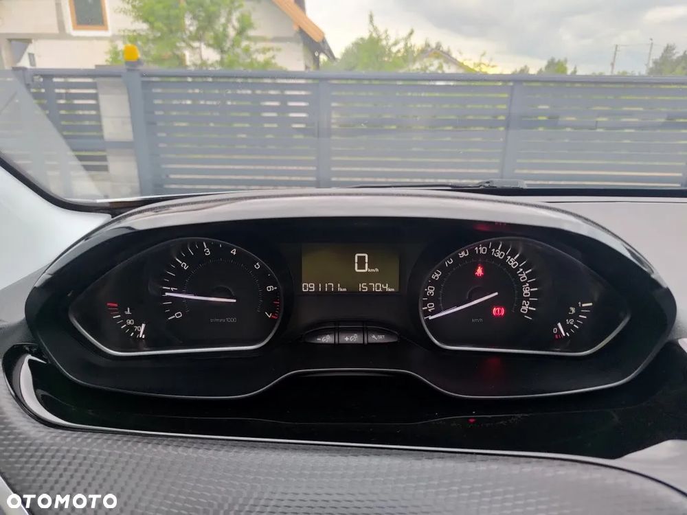 Peugeot 208 PureTech 82 Stop & Start Signature - 15