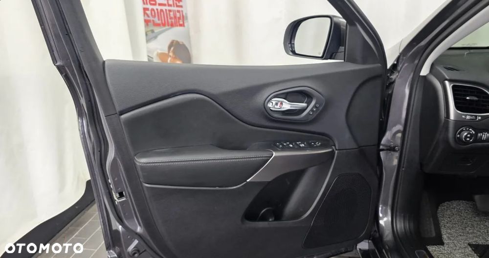 Jeep Cherokee 3.2 V6 Active Drive I Overland - 8