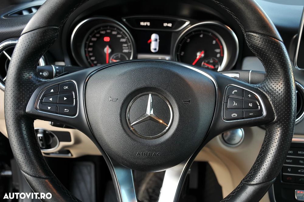 Mercedes-Benz CLA - 24