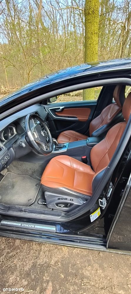 Volvo S60 T5 Geartronic RDesign - 13