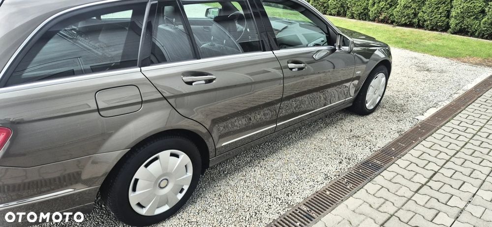Mercedes-Benz Klasa C 200 CDI BlueEff Avantgarde - 8