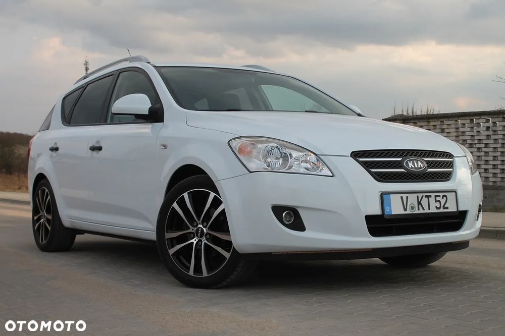 Kia Ceed - 6