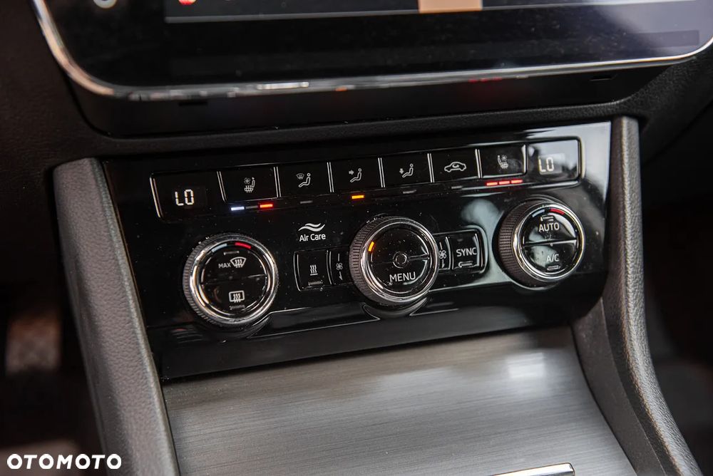 Skoda Superb 2.0 TDI DSG L&K - 8