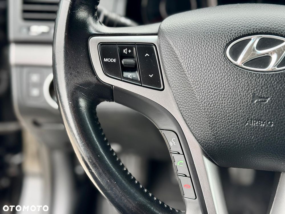 Hyundai i40 Kombi blue 1.7 CRDi Premium - 24