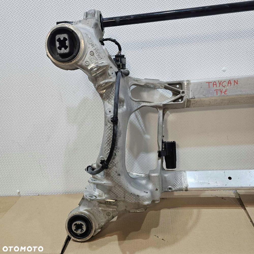 porsche taycan 9j1 wózek sanki belka tył tylna kołyska - 3