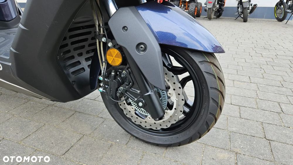 Kymco X-Town - 9