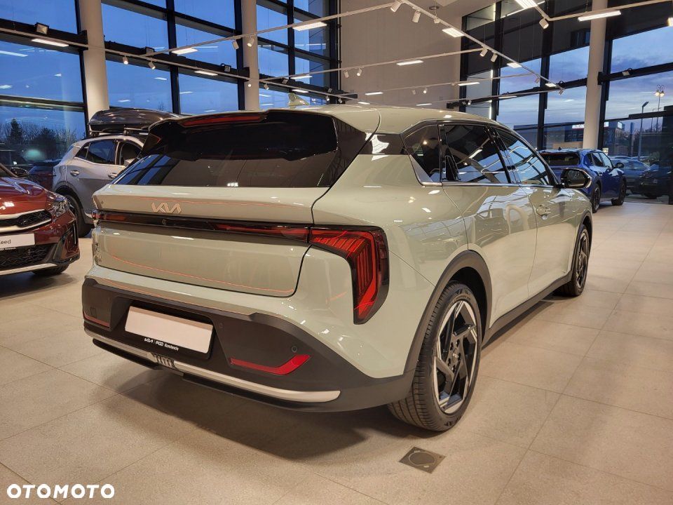 Kia K4 - 5