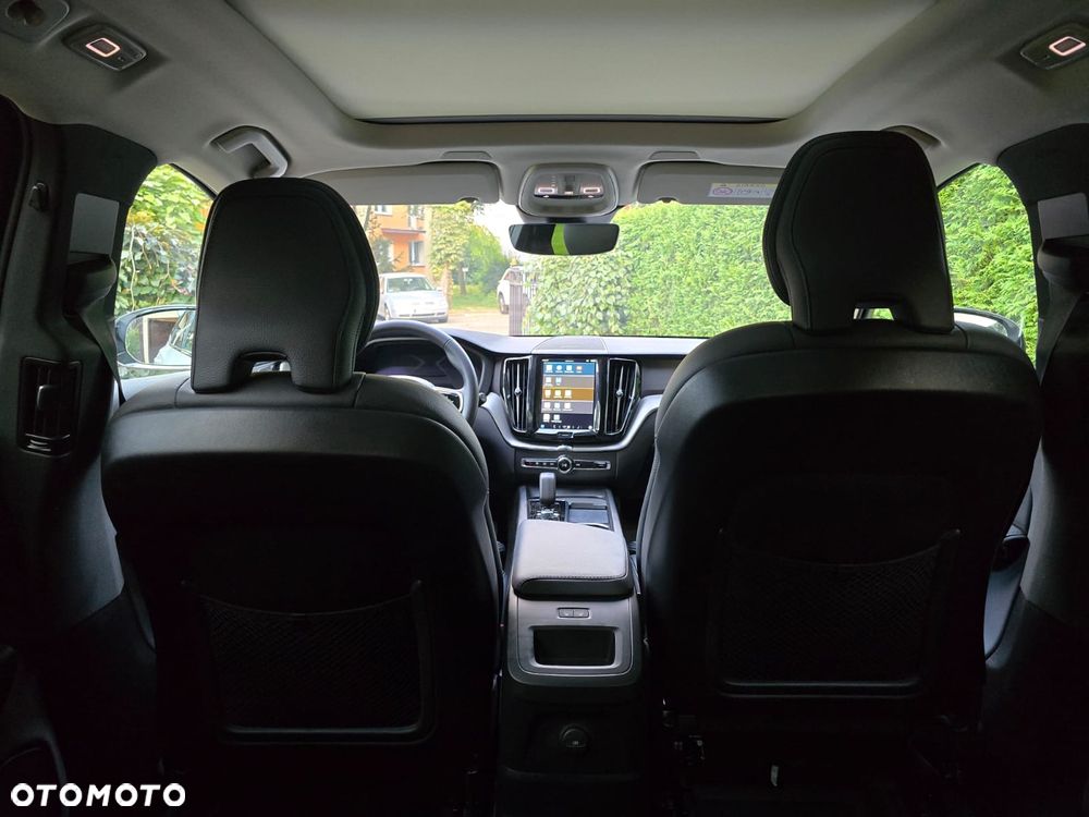 Volvo XC 60 T8 AWD Recharge Geartronic Inscription - 6