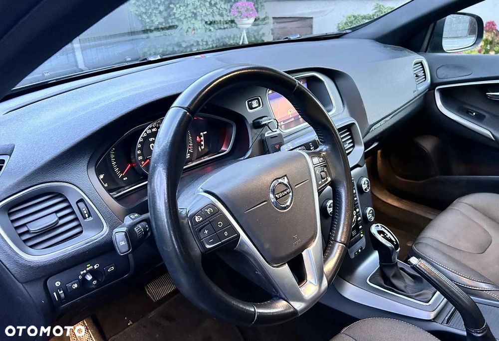 Volvo V40 Cross Country T3 Drive-E Momentum - 12