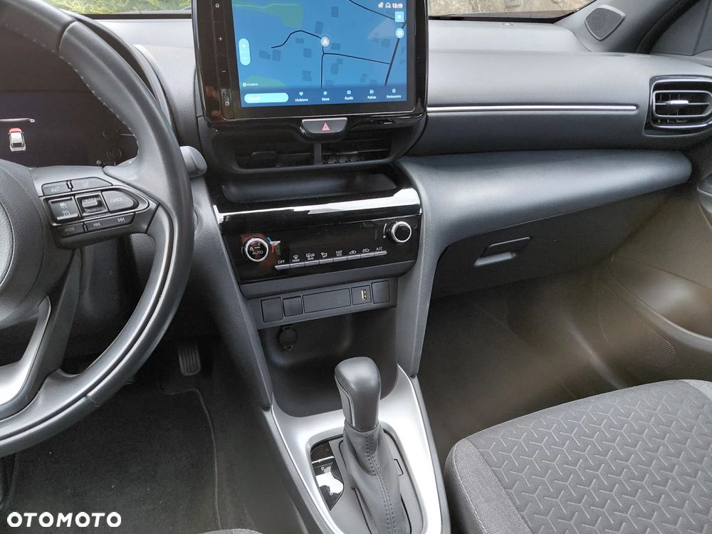 Toyota Yaris Cross - 24