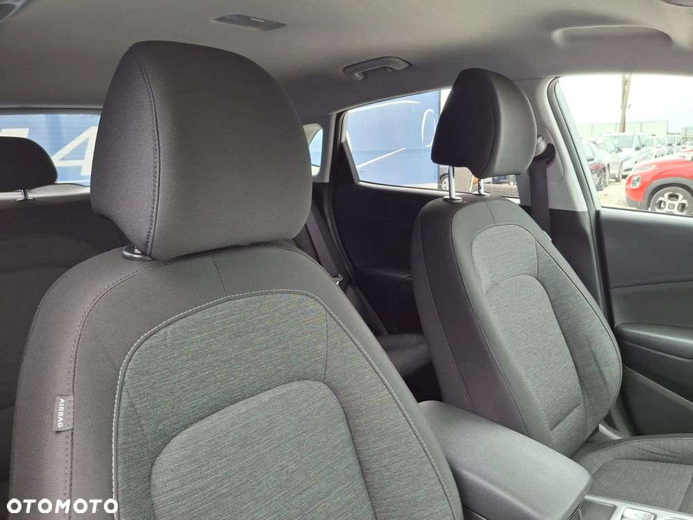Hyundai Kona 39kWh Premium - 18