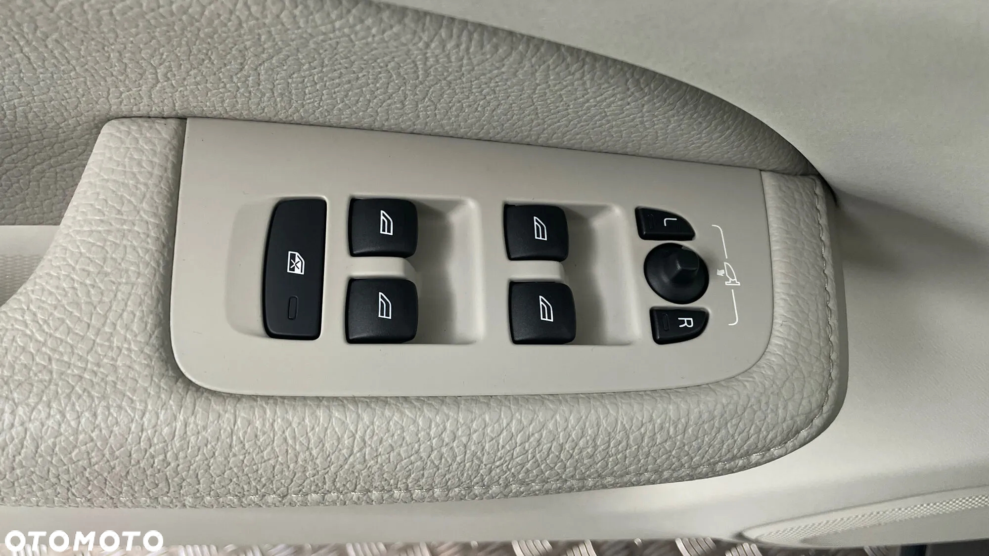 Volvo V60 D4 AWD Inscription - 17