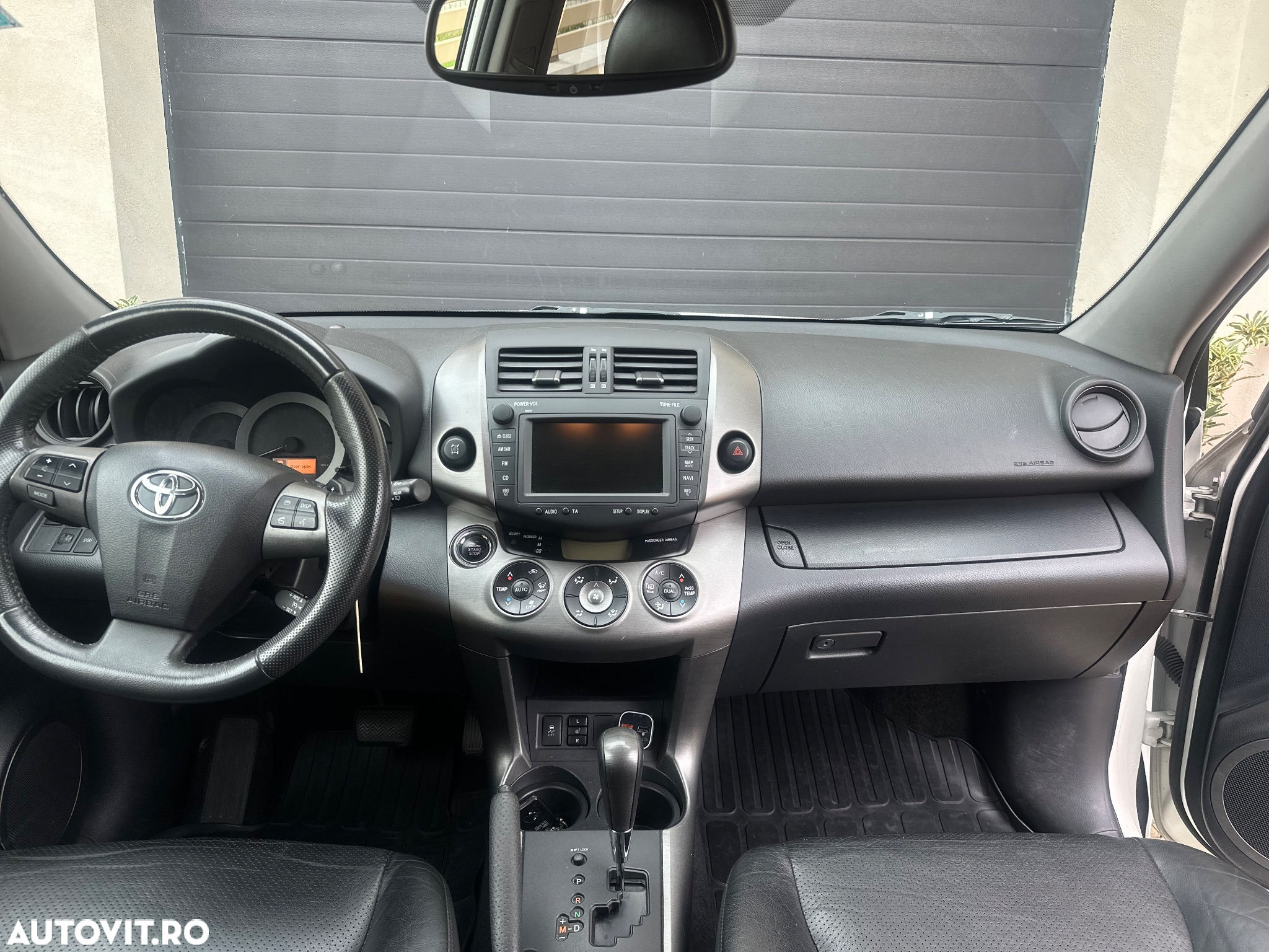 Toyota RAV4 2.2 D-4CAT 4WD Aut Luxury - 13