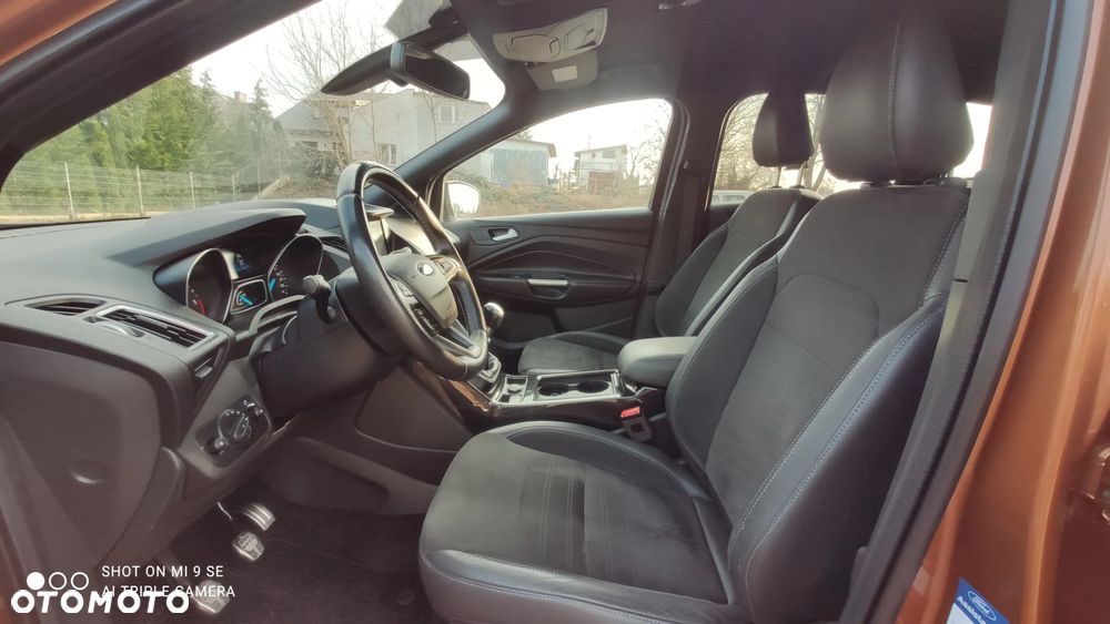 Ford Kuga 2.0 TDCi 4x4 ST-Line - 16