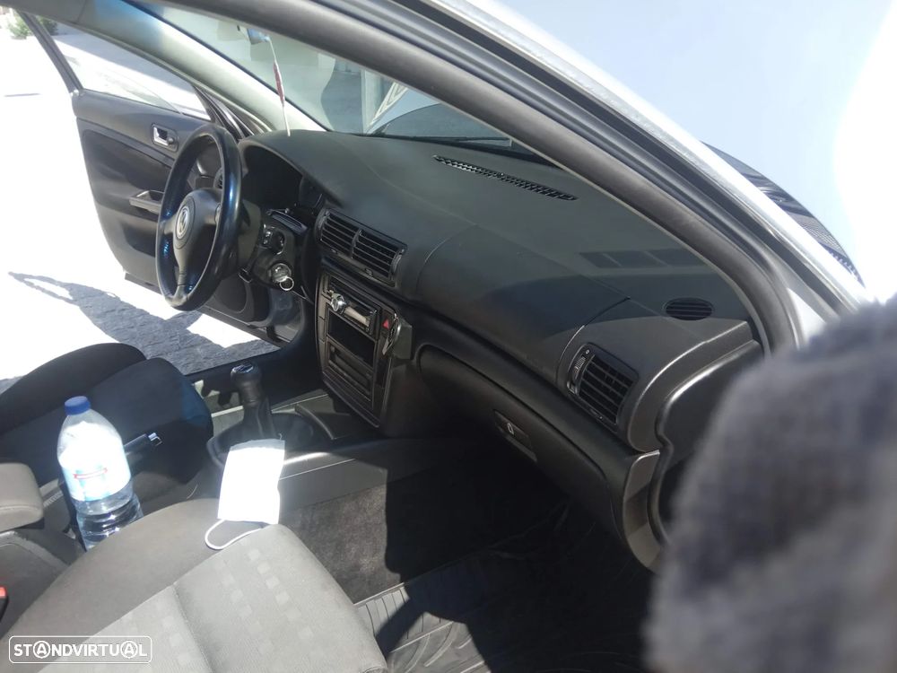 VW Passat 1.9 TDi - 6