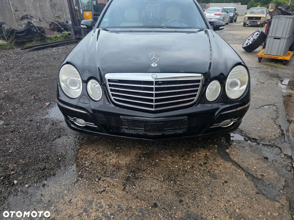 Przód kompletny Mercedes E W211 Lift 2008 040 - 2