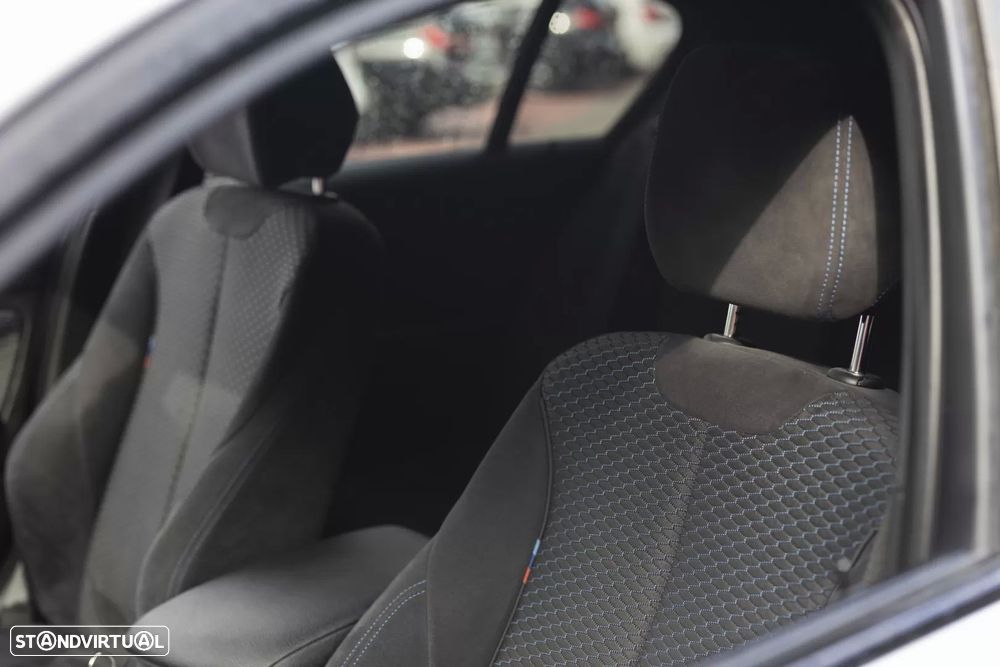 BMW 114 d Pack M - 12