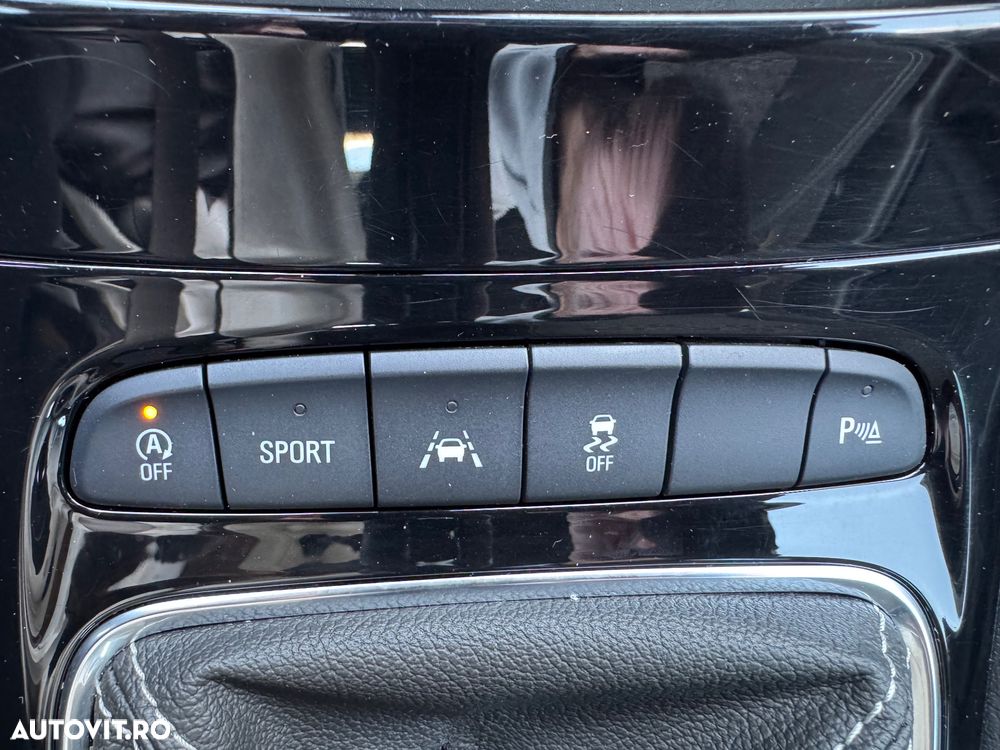 Opel Astra 1.6 D Start/Stop 120 Jahre - 12