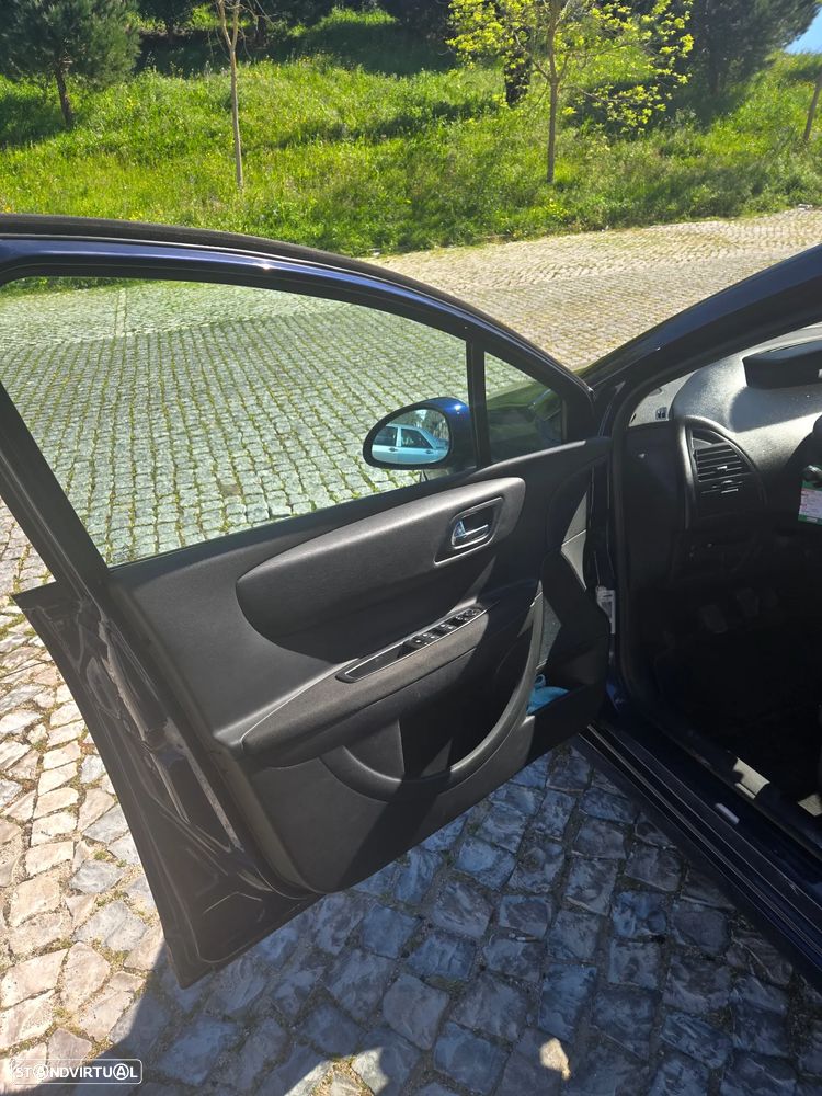 Citroën C4 1.4 16V SX - 7