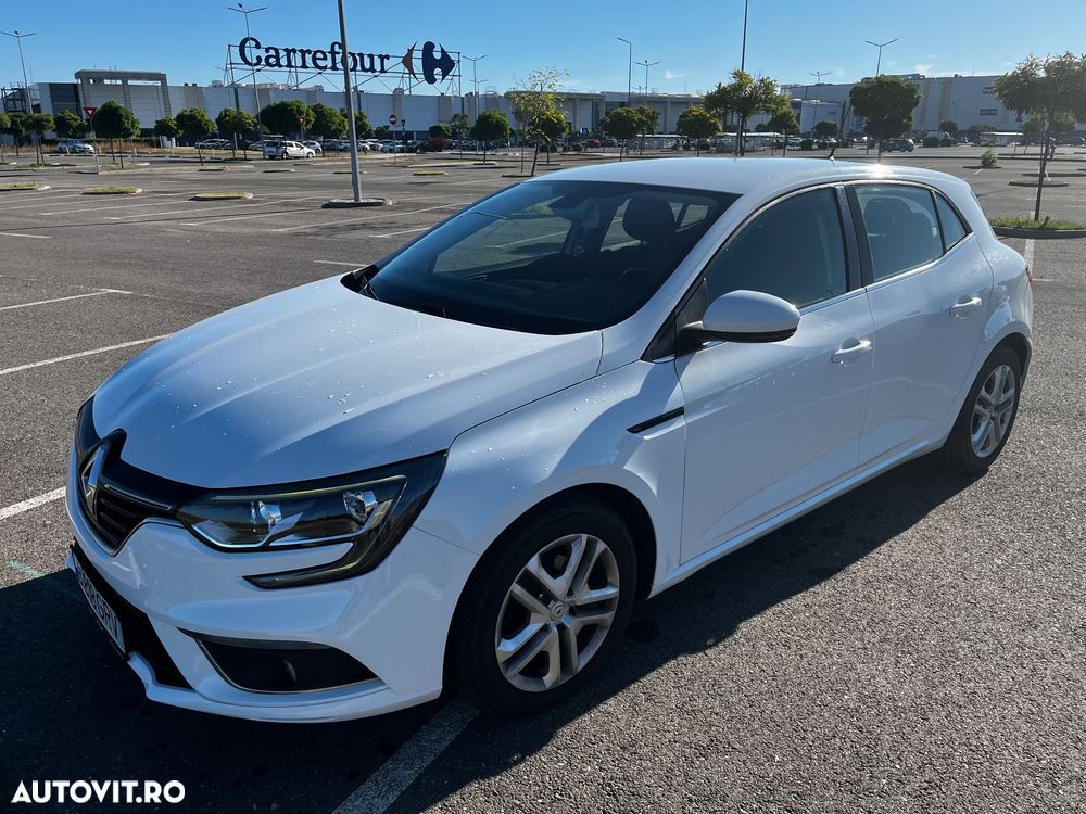 RENAULT Megane 2020 — imagine 2