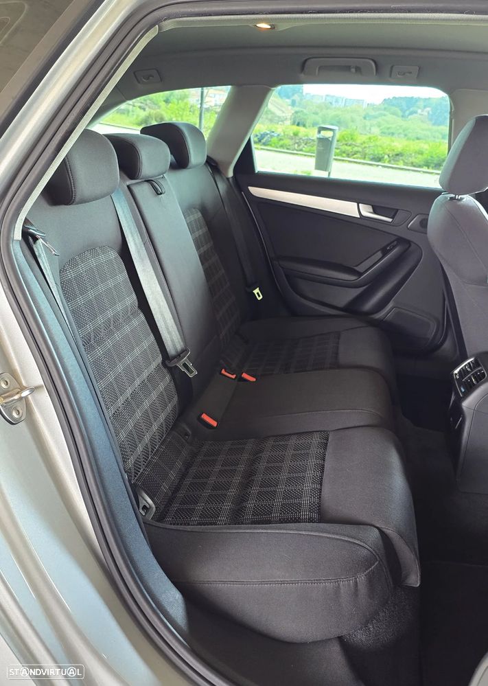 Audi A4 Avant 2.0 TDI Multitronic - 7