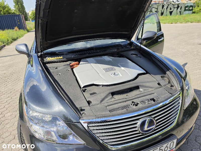 Lexus LS 600h Elegance - 12