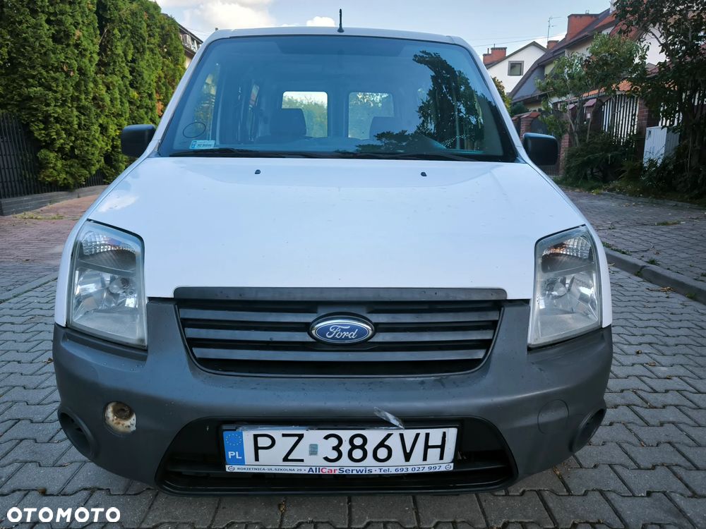 Ford Tourneo Connect - 13