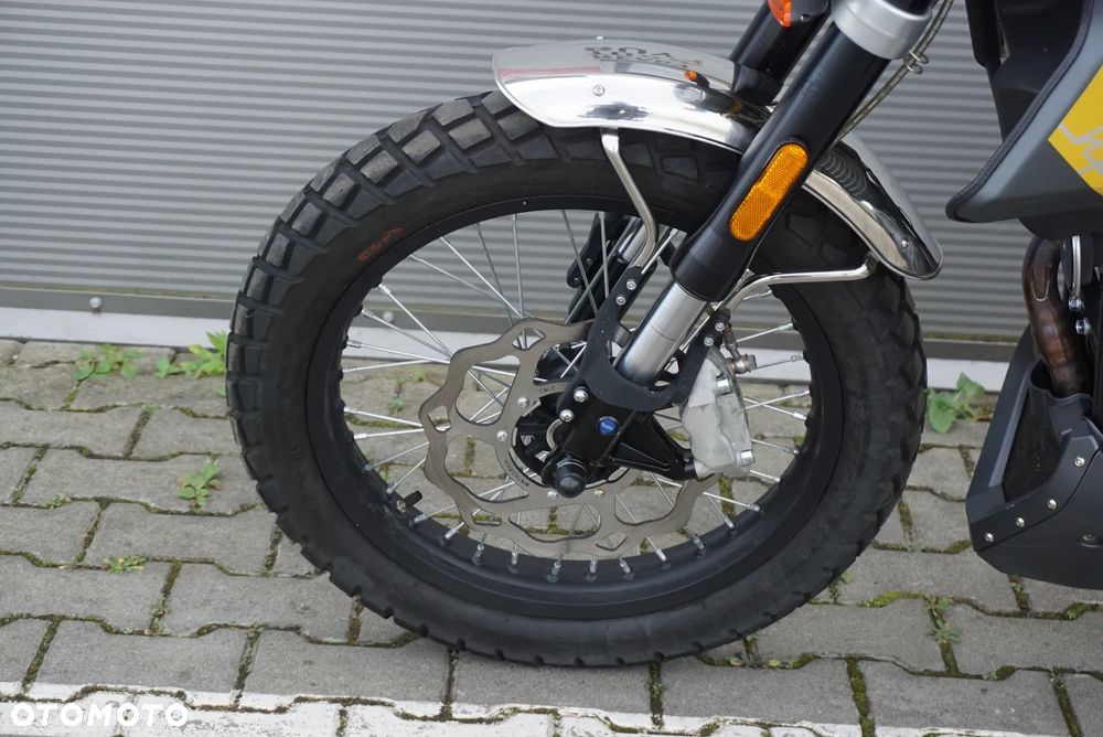 Mondial HPS 125 - 17